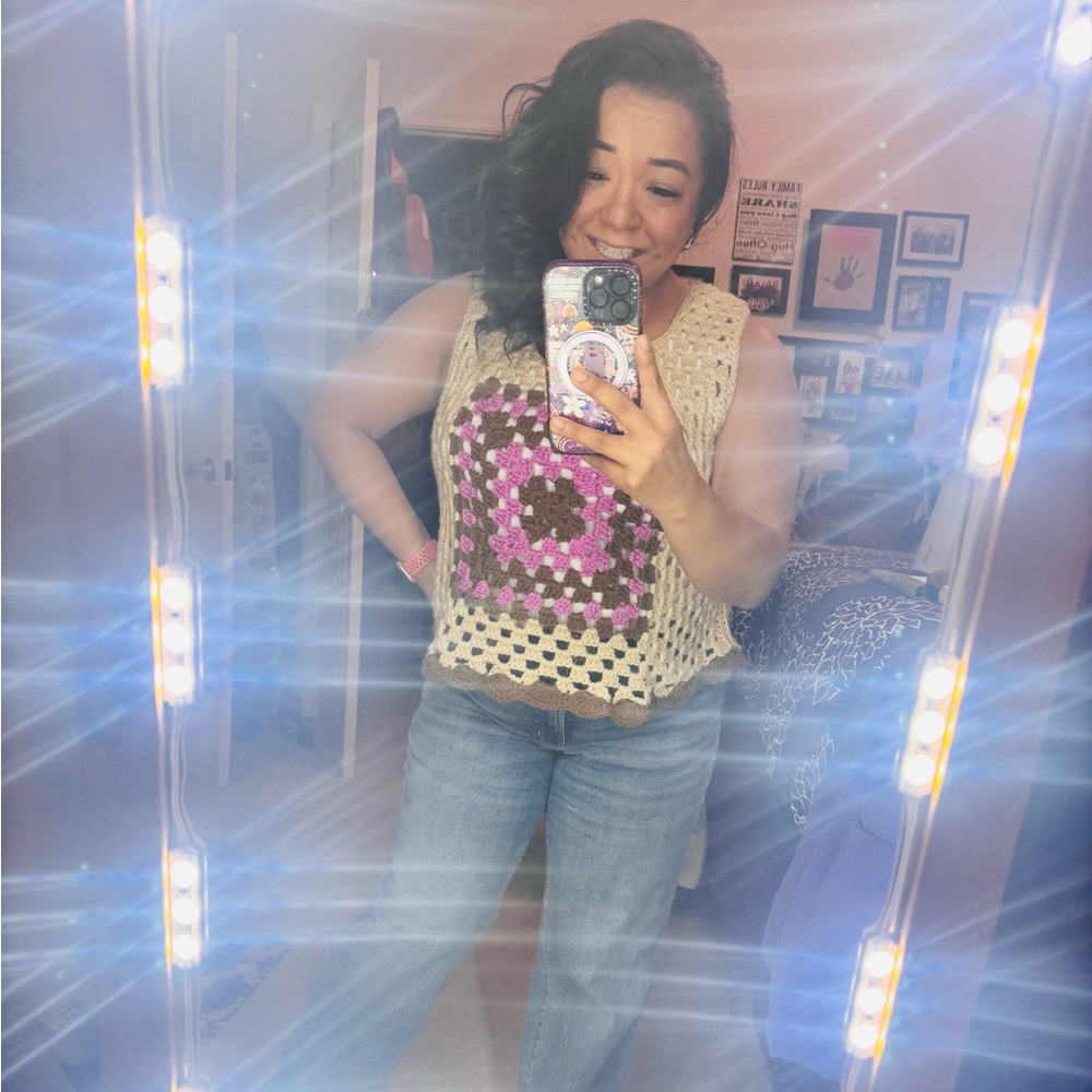 Crochet Patterned Blanket - image 3